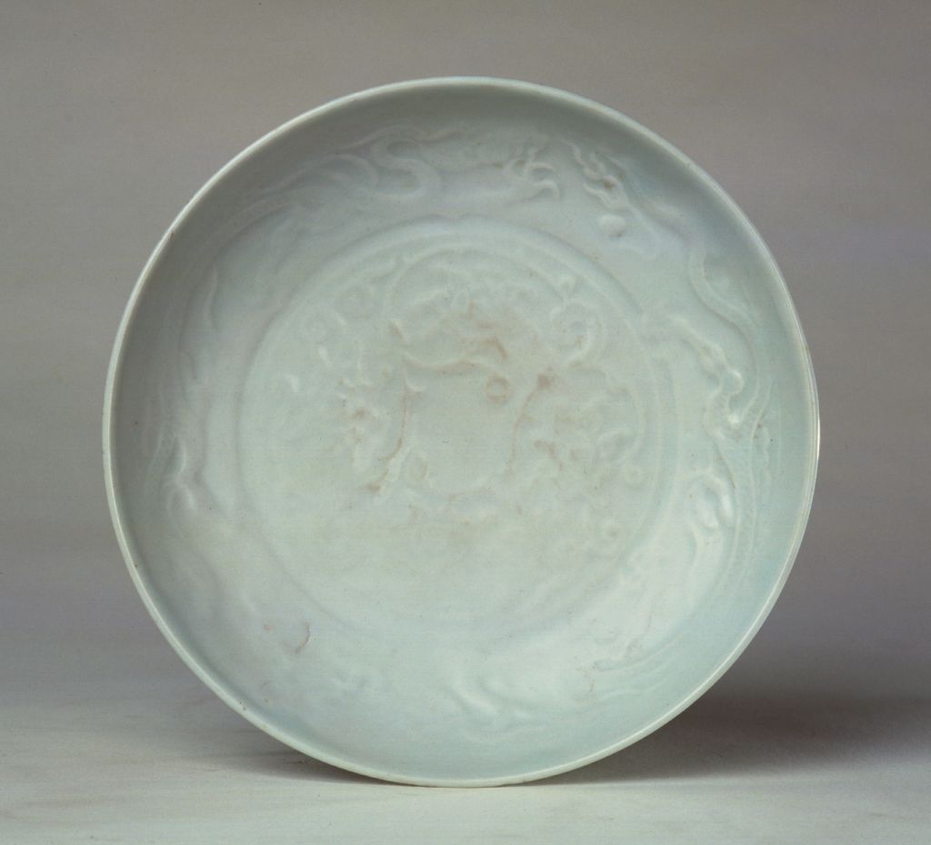 图片[1]-Jingdezhen kiln egg white glaze printing Yunlong pattern plate-China Archive